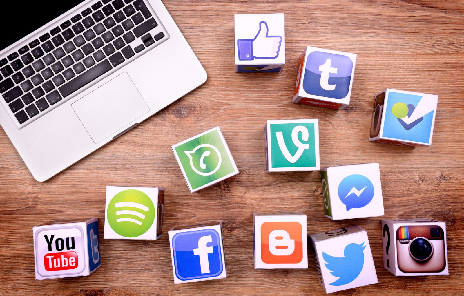 free-social-media-management-tools.jpg